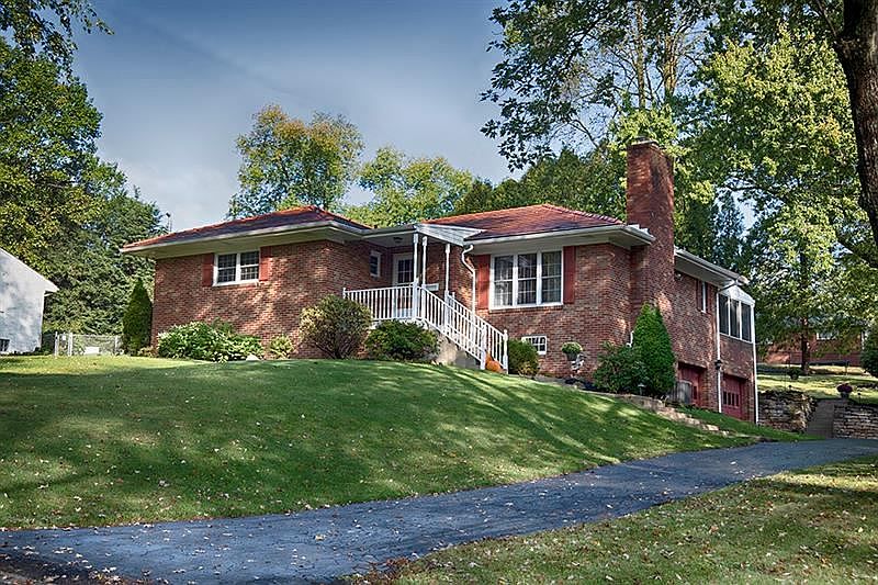 2226 Country Club Dr Upper St Clair Pa 15241 Zillow - Country Club Gardens Landscaping Pittsburgh 2226 Country Club Dr Upper St Clair Pa 15241 Zillow - Country Club Gardens Landscaping Pittsburgh