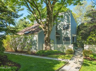 1 E Lyon Farm Dr #1, Greenwich, CT 06831