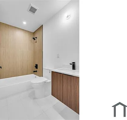 1037 NW 2nd St #2C — Photo 8