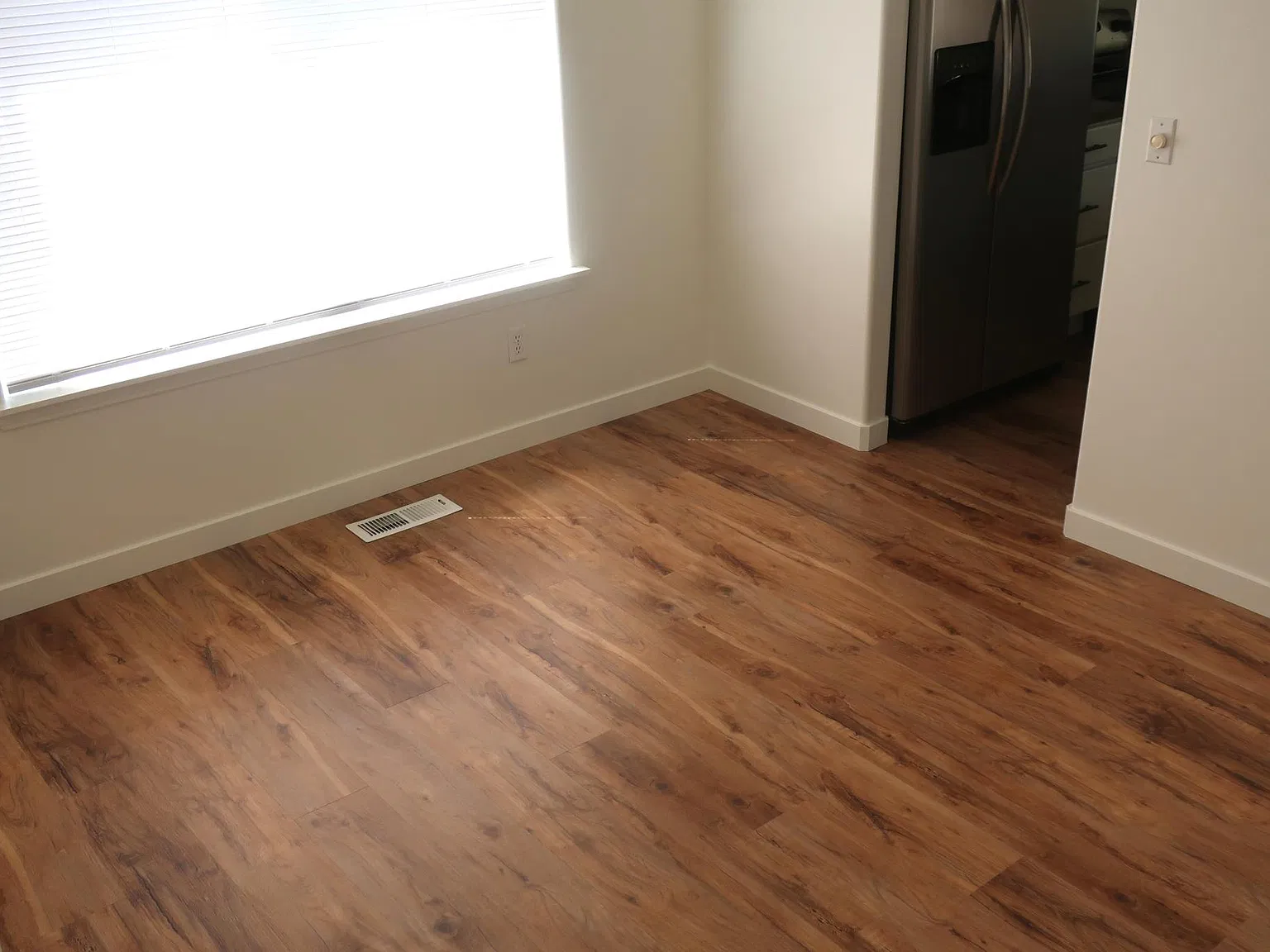3 bed, 1596 sqft, $2,500 — Photo 4