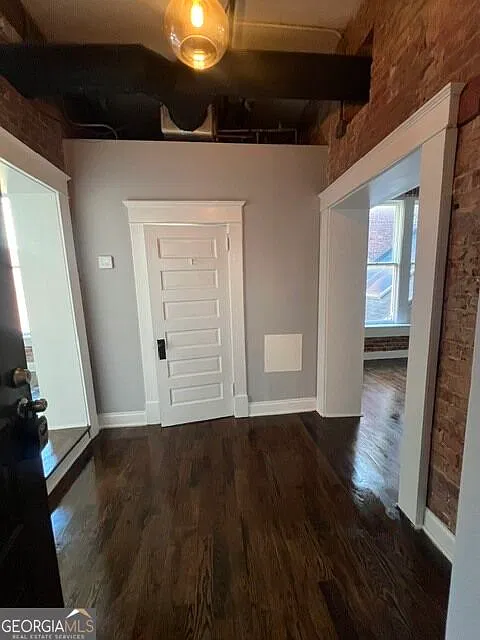 1 bed, 1.0 bath, 785 sqft, $1,850 — Photo 2