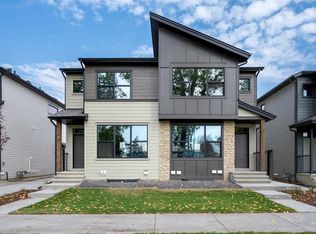 8911 N 6th St SE #5, Calgary, AB T2H 1W2
