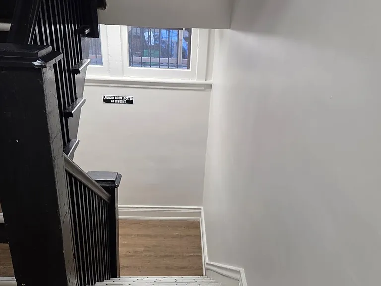 983 Main St E #6 — Photo 16