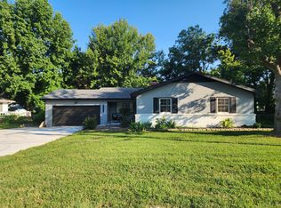 3251 E Southern Hills Blvd, Springfield, MO 65804