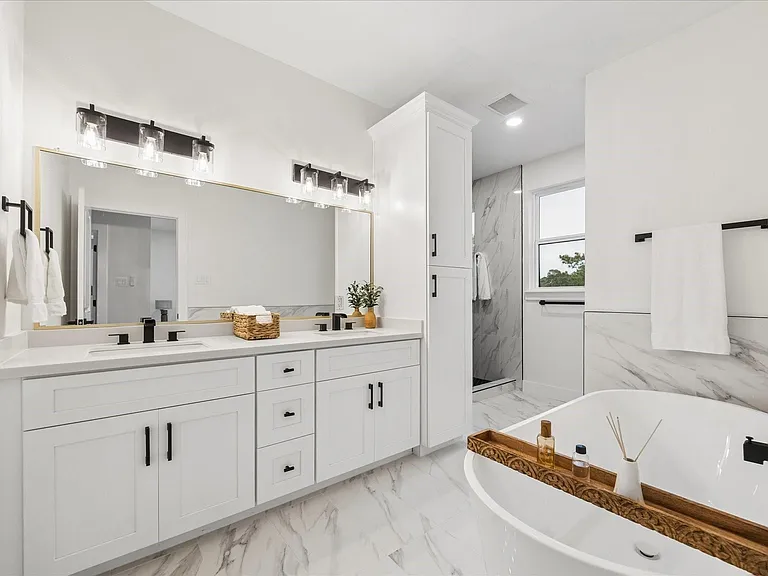5811 Outer Banks St — Photo 13