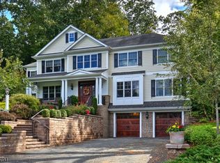 6 Ferndale Rd, Chatham, NJ 07928