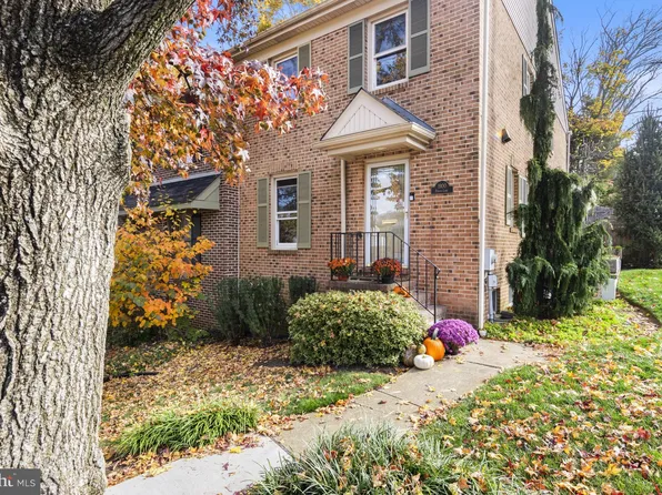 1900 Dorcas Ln, Wilmington, DE 19806