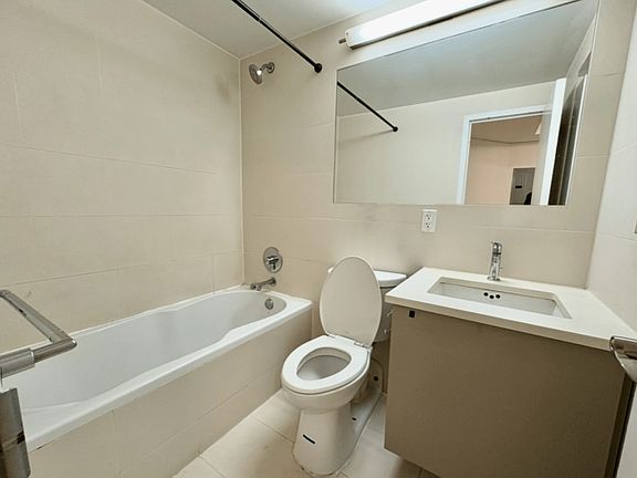 4th image of 752 W End Ave APT 7A