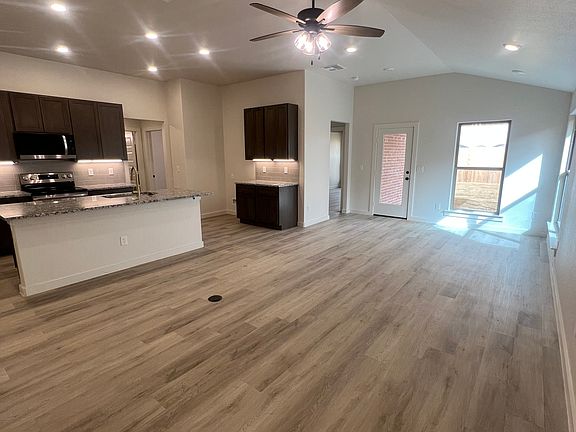 3rd image of 13815 Gary Ave