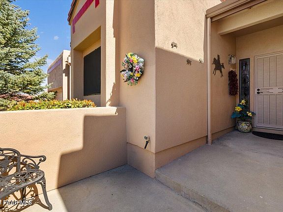 4th image of 2636 College Heights Rd