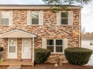 216 Pheasant Run Dr, Blacksburg, VA 24060