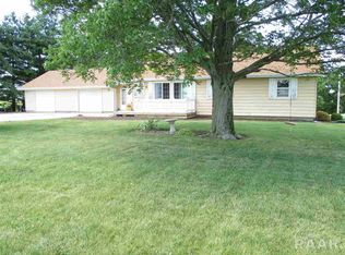 1225 W Santa Fe Rd, Edelstein, IL 61526