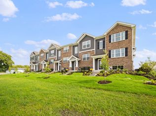 6321 Roscommon Rd, Tinley Park, IL 60477