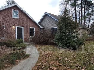 16 Maple Ave, Slingerlands, NY 12159