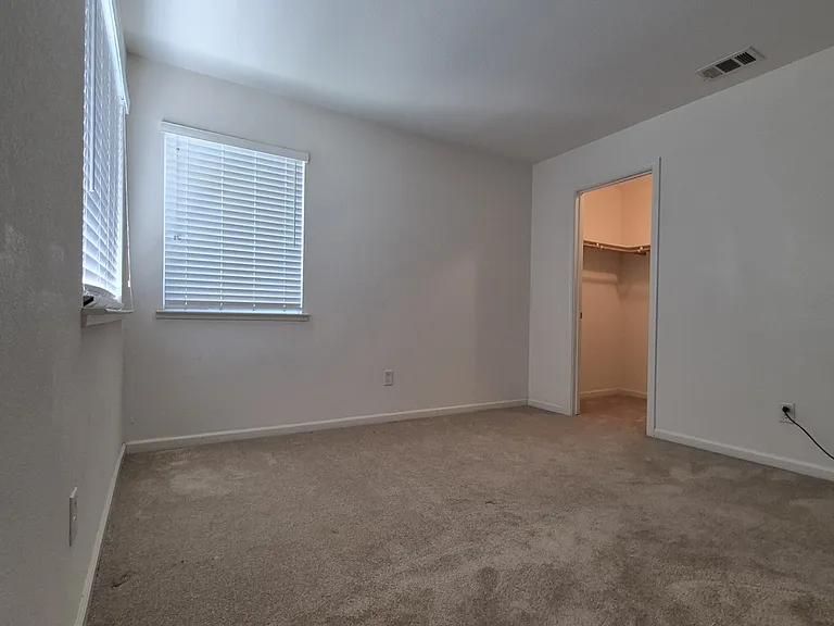 4988 Bay View Cir — Photo 13
