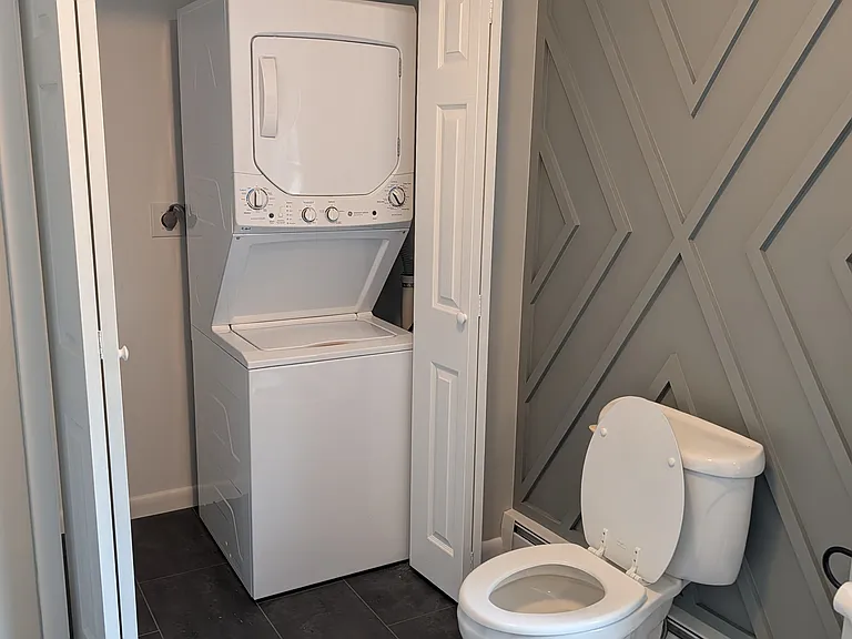 178 Manning St #2 — Photo 8