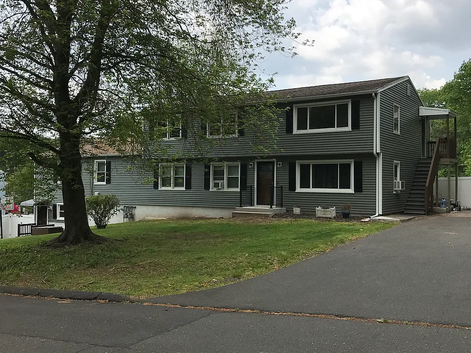 240 Foxon Blvd #2R