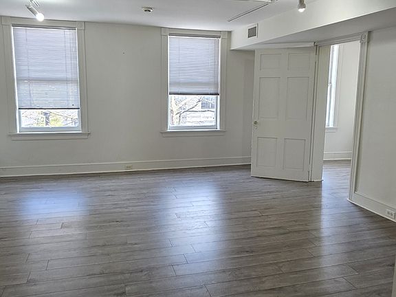 2nd image of 146 N Prince St Unit 2