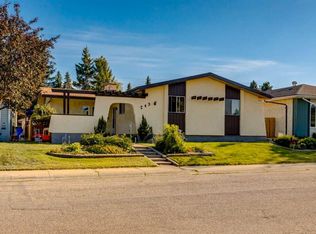 243 N Cedarpark Grn SW, Calgary, AB T2W 2K1