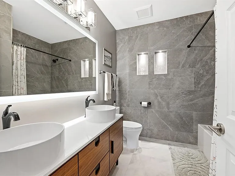 15 Warren St #115 — Photo 7