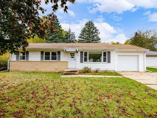 2438 Iva Court, Beloit, WI 53511