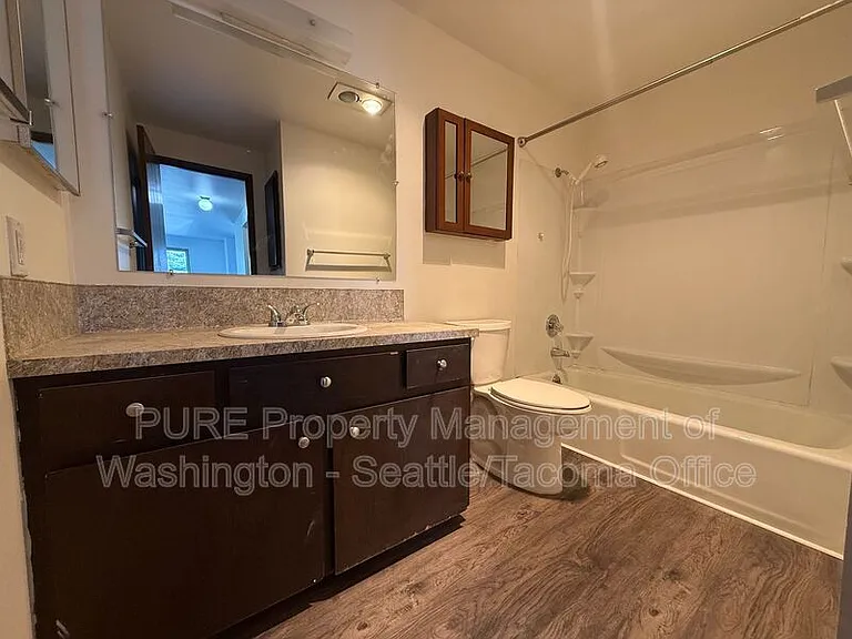 417 SW 155th St #4 — Photo 9