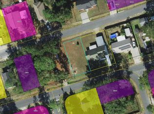 Dans Dr, Crawfordville, FL 32327