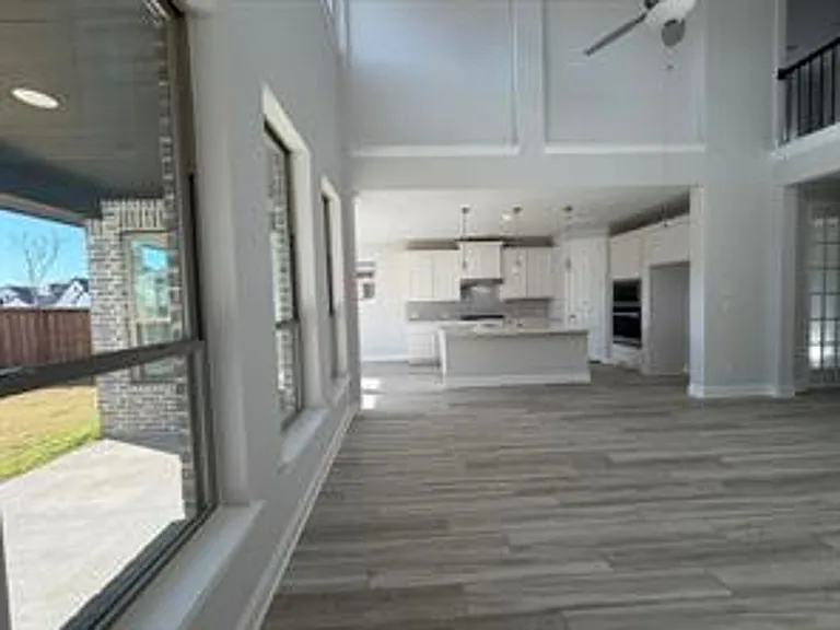 509 Wexford Dr — Photo 15