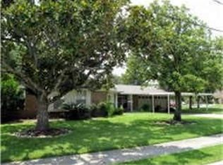 419 N Austin St, Webster, TX 77598