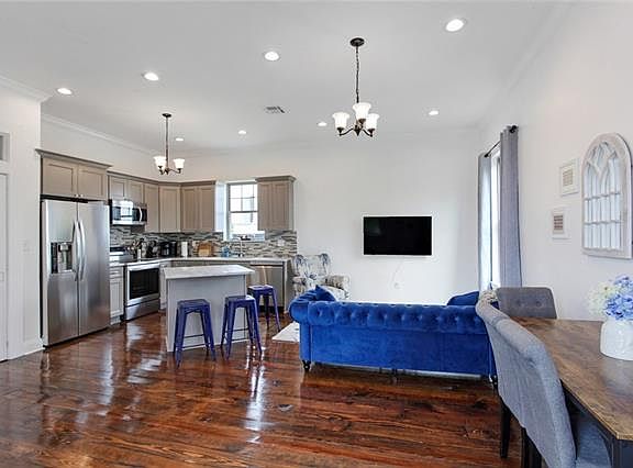 5th image of 4222 N Johnson St