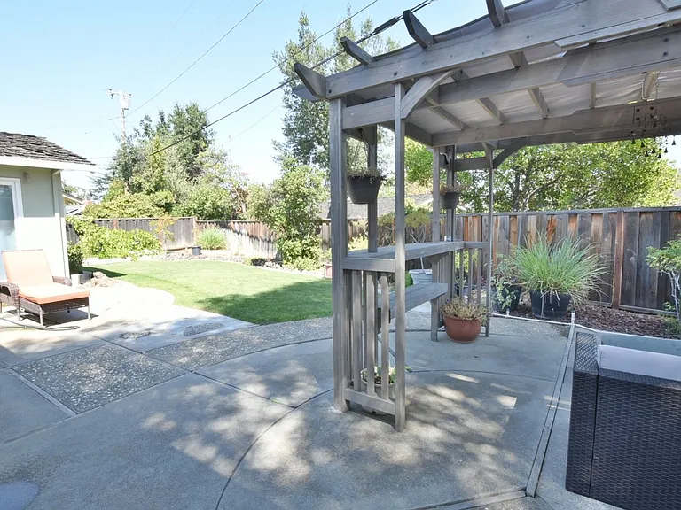10510 Baywood Ct — Photo 16