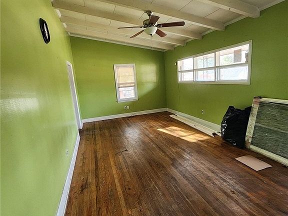 3rd image of 421 Durant Dr