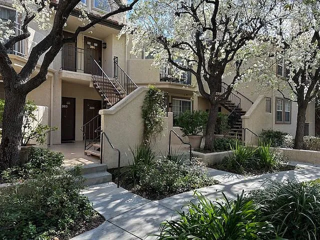 24159 Del Monte Dr #385 — Photo 4