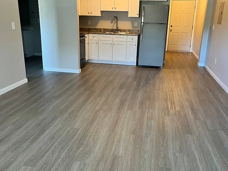 Lakepointe Apartment Homes — Photo 5