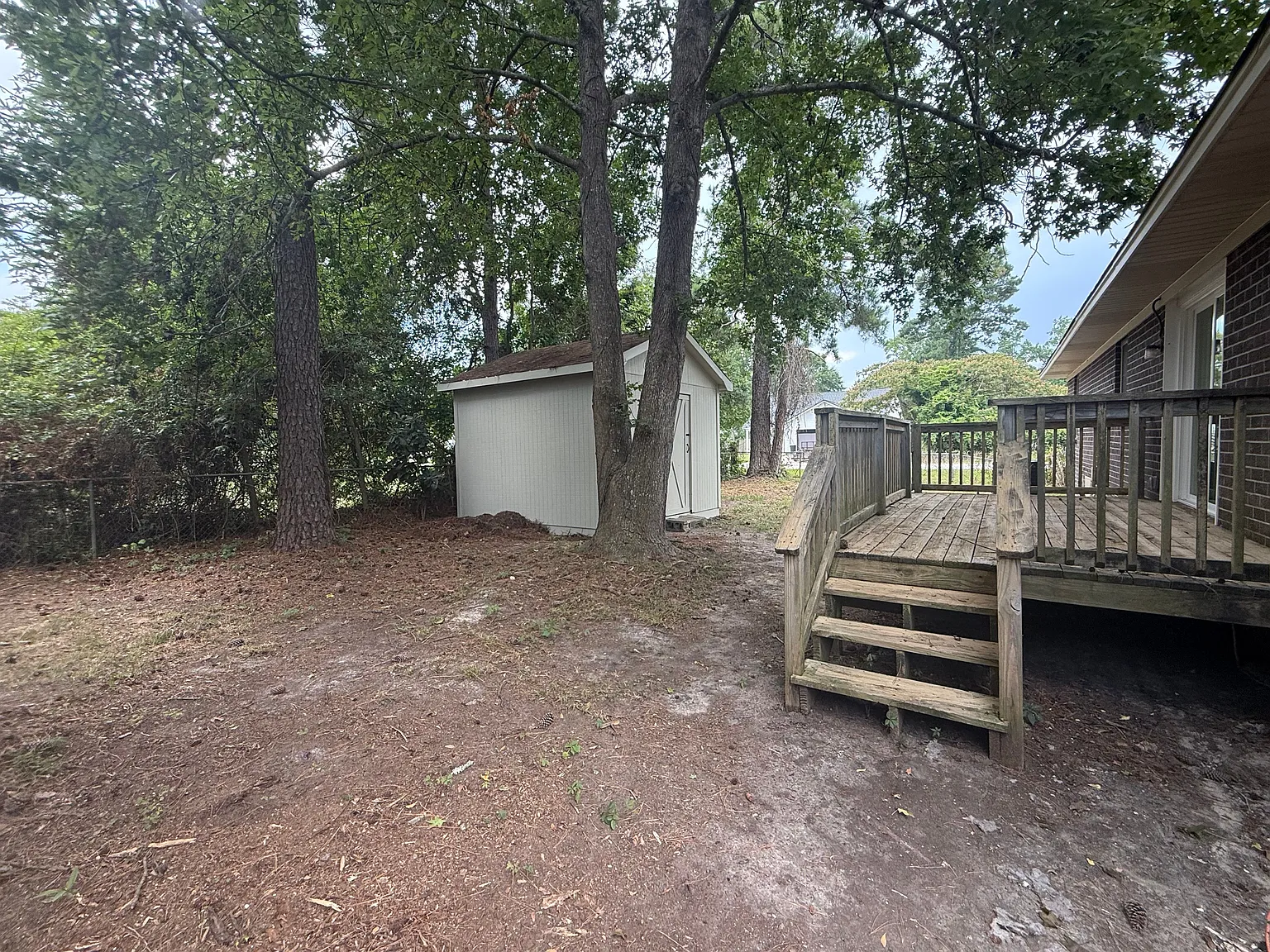 3 bed, 1.0 bath, 1100 sqft, $1,850 — Photo 3