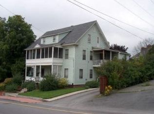 34 Central St, Newport, NH 03773