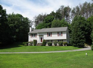 18 R County Rd, Essex, MA 01929