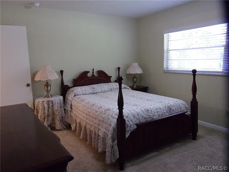 1821 Kimberly Ln — Photo 11