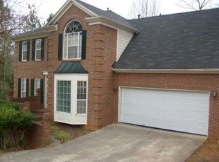 401 Meadowfield Trl, Lawrenceville, GA 30043