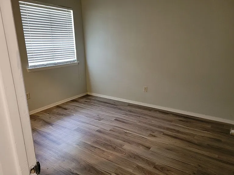1513 Purdue Cir — Photo 13