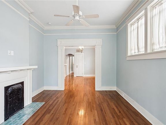 3rd image of 2226 Valmont St
