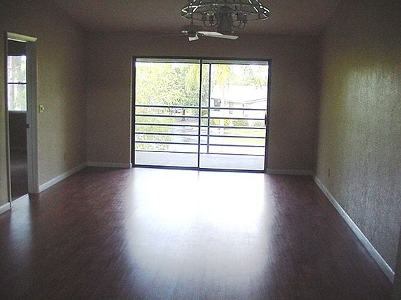 3rd image of 1291 SE Parkview Pl APT I12