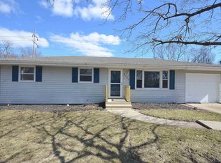 8305 Mildred Rd, Machesney Park, IL 61115