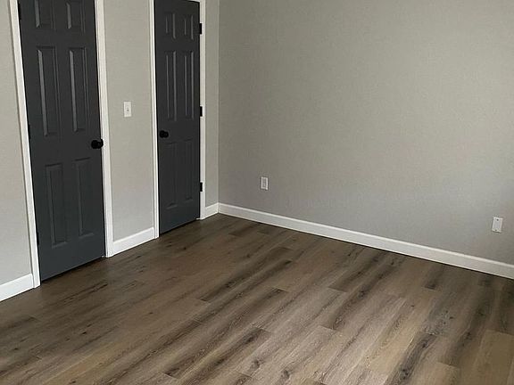 5th image of 4223 Sunset Dr APT 4