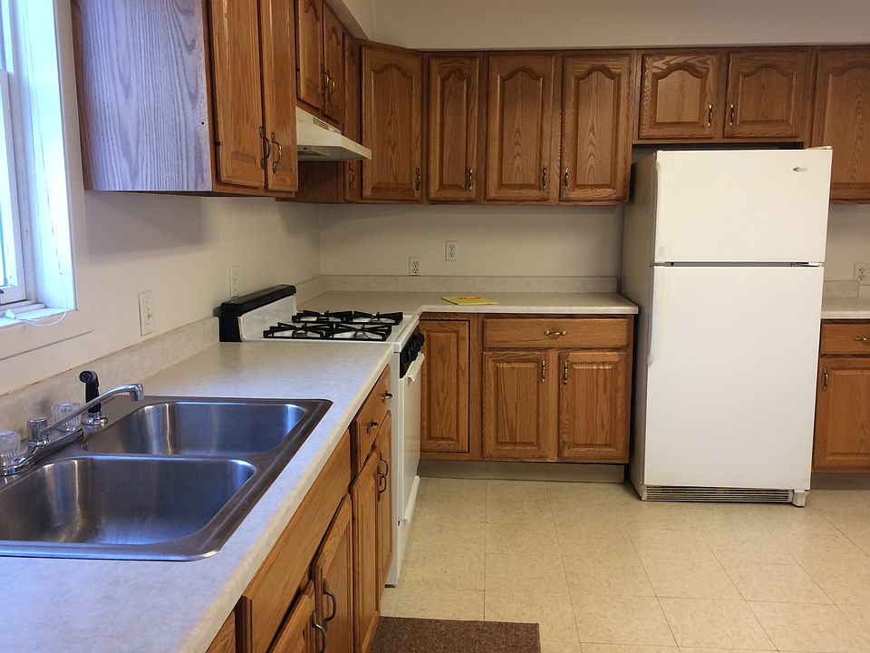 1st image of 344 Bucklin St