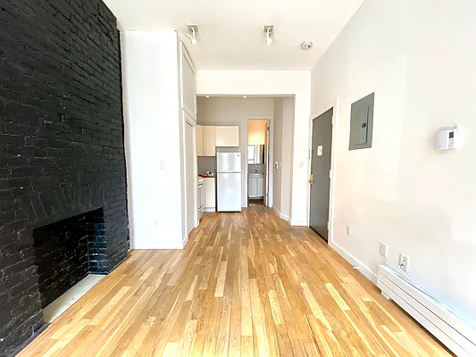 Rented by Nolita Group | media 11