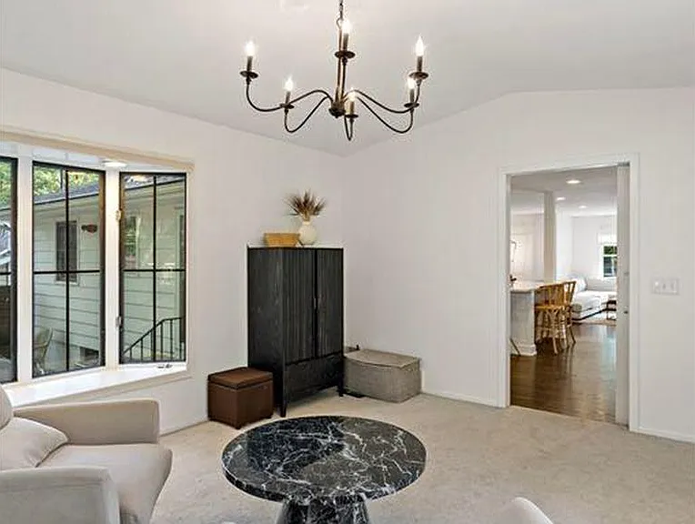 4520 Vandervork Ave — Photo 13