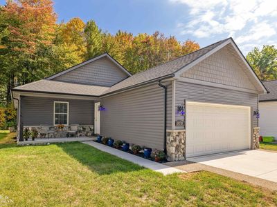 9279 Oakdale St, Clay, MI, 48001