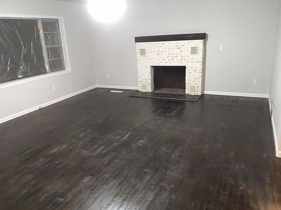 5th image of 210 Park Ave