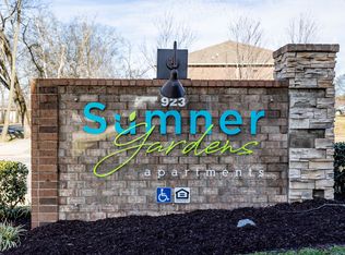 Sumner Gardens Court Apartments, Gallatin, TN 37066